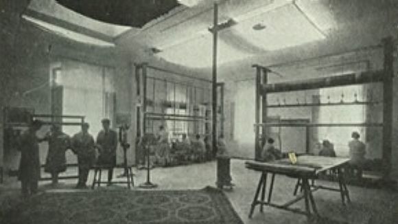 Escola superior de bells oficis, una de les obres de la Mancomunitat / Foto: Llibre 'L'obra realitzada: anys 1914-1923 / Mancomunitat de Catalunya'