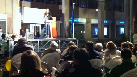 Moment del discurs de Mireia Ingla a l'acte final de campanya d'ERC