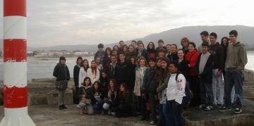 Alumnes i professors de l'Escola Fusi, a Portugal