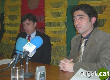 Recoder (esquerra) i el regidor de Comunicaci, Jordi Puinger, a la roda de premsa