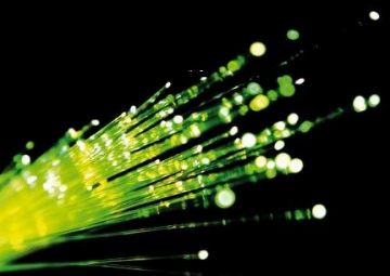 La fibra òptica és una de les tecnologies més avançades en telecomunicacions