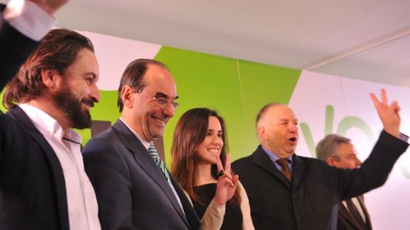 Vidal-Quadras, acompanyant Hernndez en l'acte de presentaci de VOX / Foto: VOX