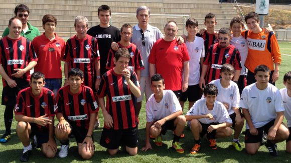 Equip de futbol SantCu-ASDI, un dels esports que es practiquen en aquesta associaci