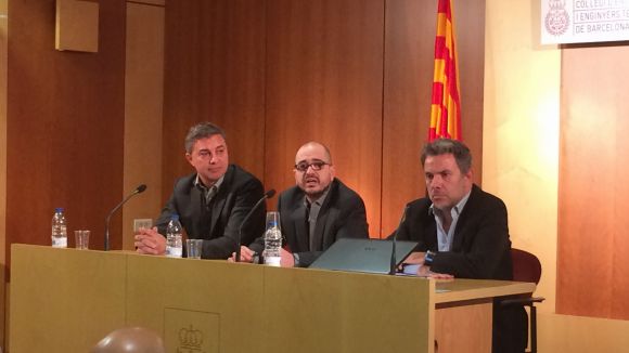 Jordi Farr, en el centre de la imatge, en la roda de premsa d'aquest dilluns  / Font: 'Som gent normal'