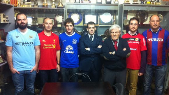 Alguns dels participants amb Daniel Casanovas, del FC Barcelona, i Josep Maria Flez, president de la PBSC