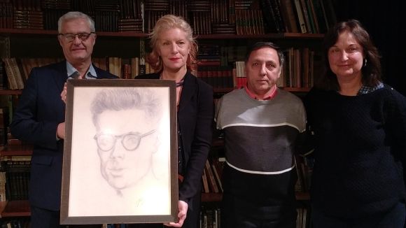 Els familiars de Gabriel Ferrater han obsequiat l'associaci amb un retrat del poeta