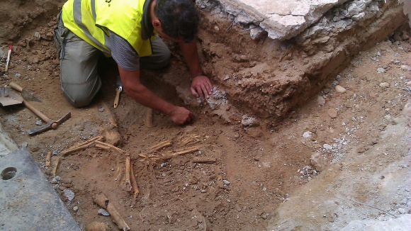 S'han trobat restes d'humans a les obres que s'estan realitzant al carrer Major