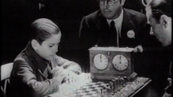 Arturo Pomar, el nen prodigi dels escacs que mirava qualsevol rival als ulls