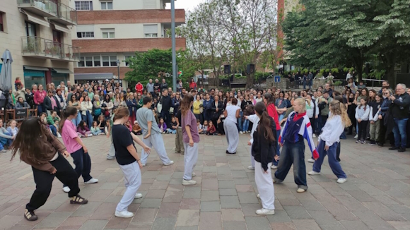 El Dia Internacional de la Dansa contagia els carrers de Sant Cugat de ball i ritme
