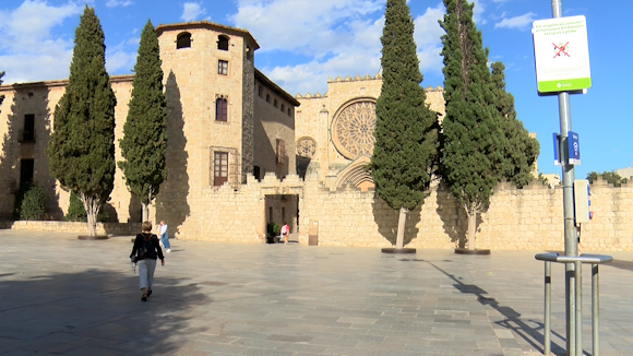 Prohibit jugar pilota al Monestir