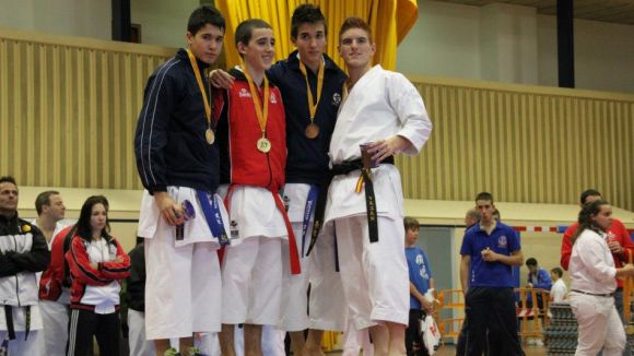 Albert Staromiejski (segon per l'esquerra) s'ha endut la categoria junior masculina