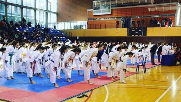 La 10a edició del torneig del Club Karate Sant Cugat ha reunit més de 400 participants
