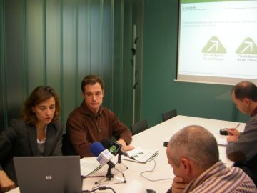 Merc Conesa i el director del projecte, Francesc Serra, durant una roda de premsa aquest dimarts
