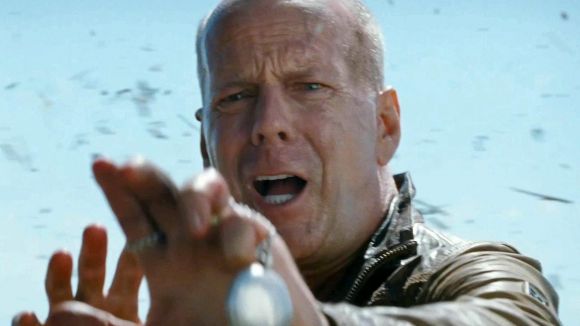 Bruce Willis en un moment de 'Looper' / Font: Filmofilia.com