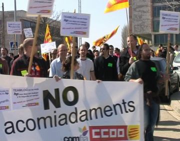Concentraci dels treballadors de Teamlog Iberica a Sant Cugat