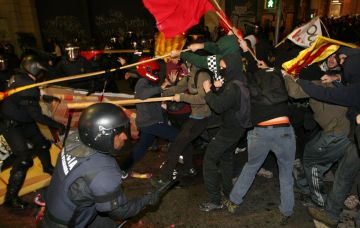 Càrrega dels Mossos aquest dimecres a Barcelona. Foto: ACN