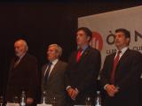A la presentaci han assistit el president de l'entitat, Jordi Porta, l'alcalde, i el president del Bara, Joan Laporta