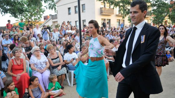 Els ballarins del Paga-li Joan, durant la Festa Major d'enguany / Foto: Localpres