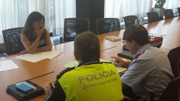 Una trobada dels caps de Policia Local i Mossos d'Esquadra amb la tinenta d'alcalde de Seguretat