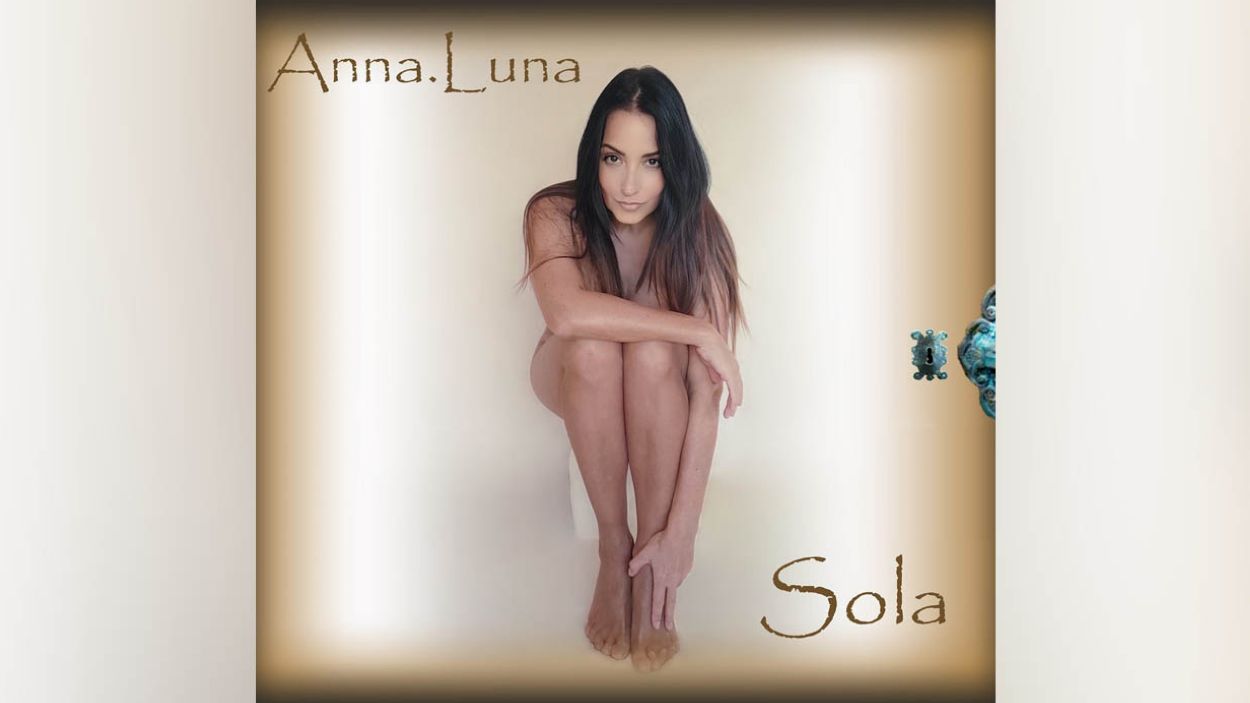 Portada del disc 'Sola' d'Anna Luna / Foto: Anna Luna