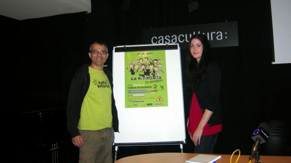 El membre del grup, Jordi Joan, junt amb la illustradora, Mireia Serra.