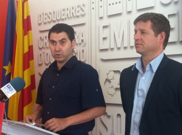 Els regidors Pere Soler, a la dreta, i Ferran Villaseor durant la roda de premsa