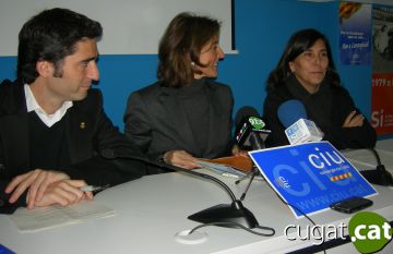 Jordi Puigner, Merc Conesa i Cristina Paraira durant la roda de premsa
