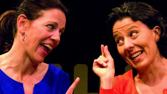Les actrius Cristina Cervi i Mriam Iscla interpreten, aquest divendres, 'Red Pontiac' / Foto: Teatre-Auditori