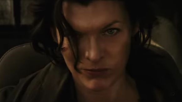 Milla Jovovich torna a posar-se a la pell d'Alice a 'Resident Evil'