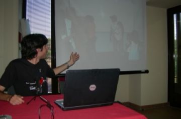 Mario Gutirrez durant la roda de premsa prvia a la xerrada
