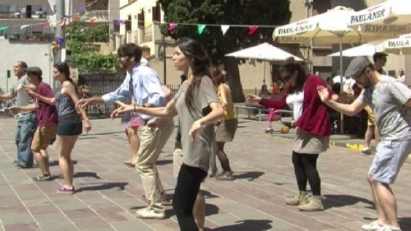 La plaça Can Quitèria s'omple al ritme de swing