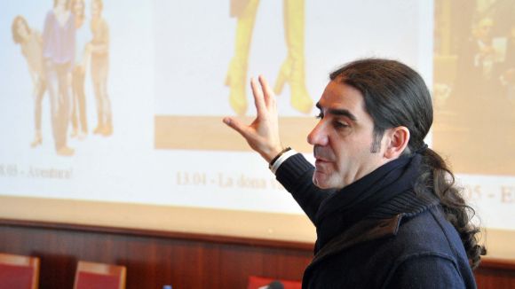El director del Teatre-Auditori, Pep Tugues, explicant les propostes del trimestre en roda de premsa / Font: Localpress