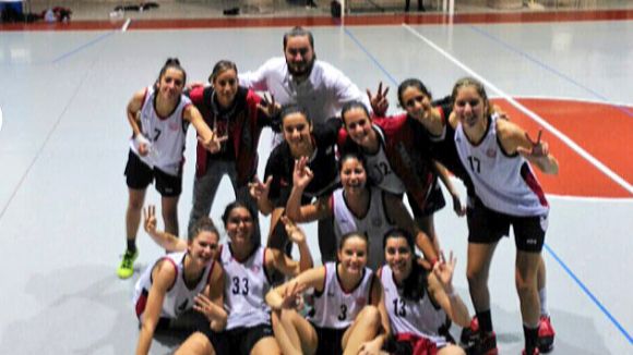 Tercera victòria consecutiva de les noies de Marta Rosanas / Foto: UESC