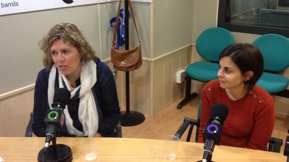 Laura Perea, a la dreta, en una entrevista al magazn Sant Cugat a fons (91.5 FM)